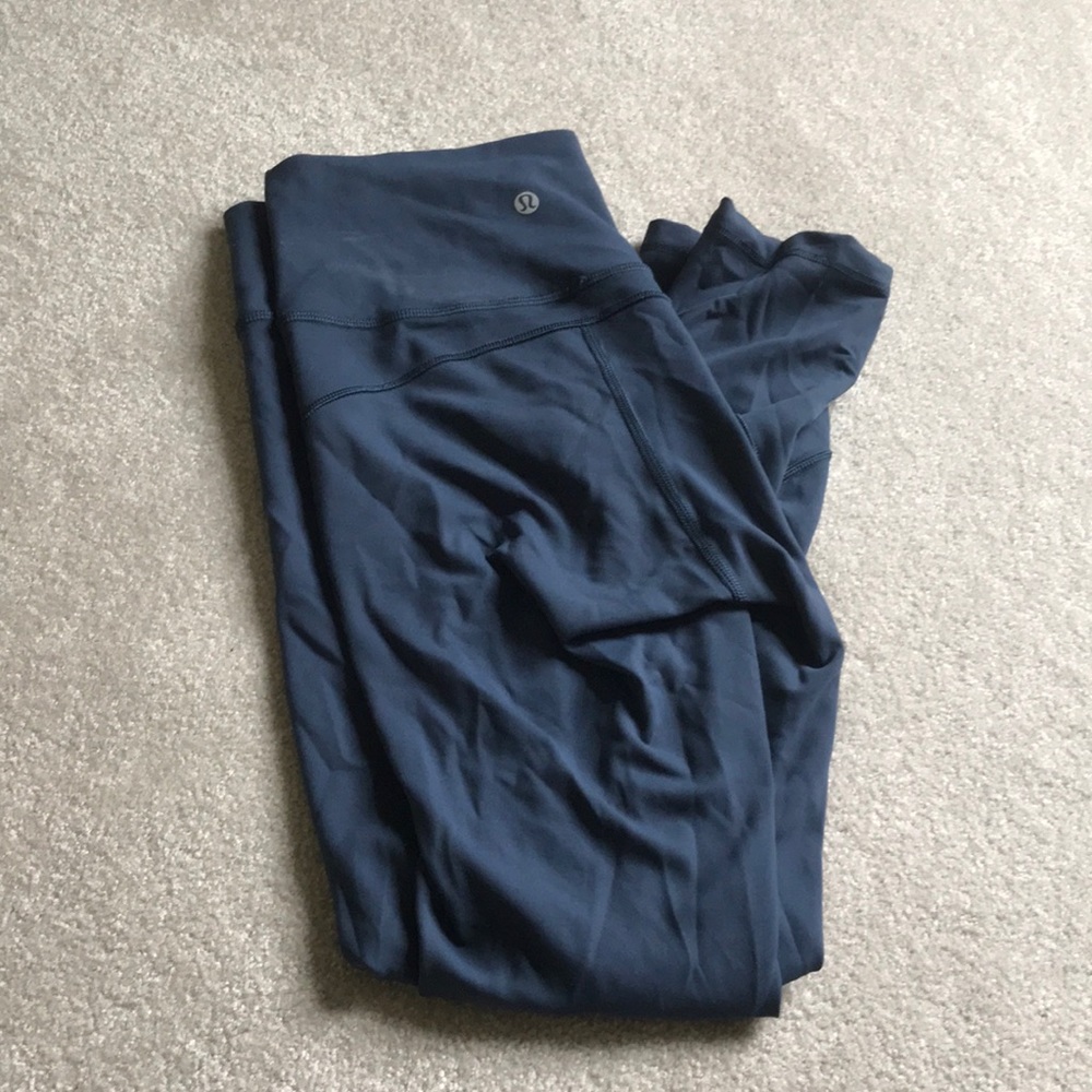 Lululemon pretty blue running leggings!